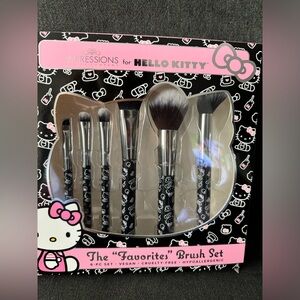 Hello Kitty Makeup Brushes Set